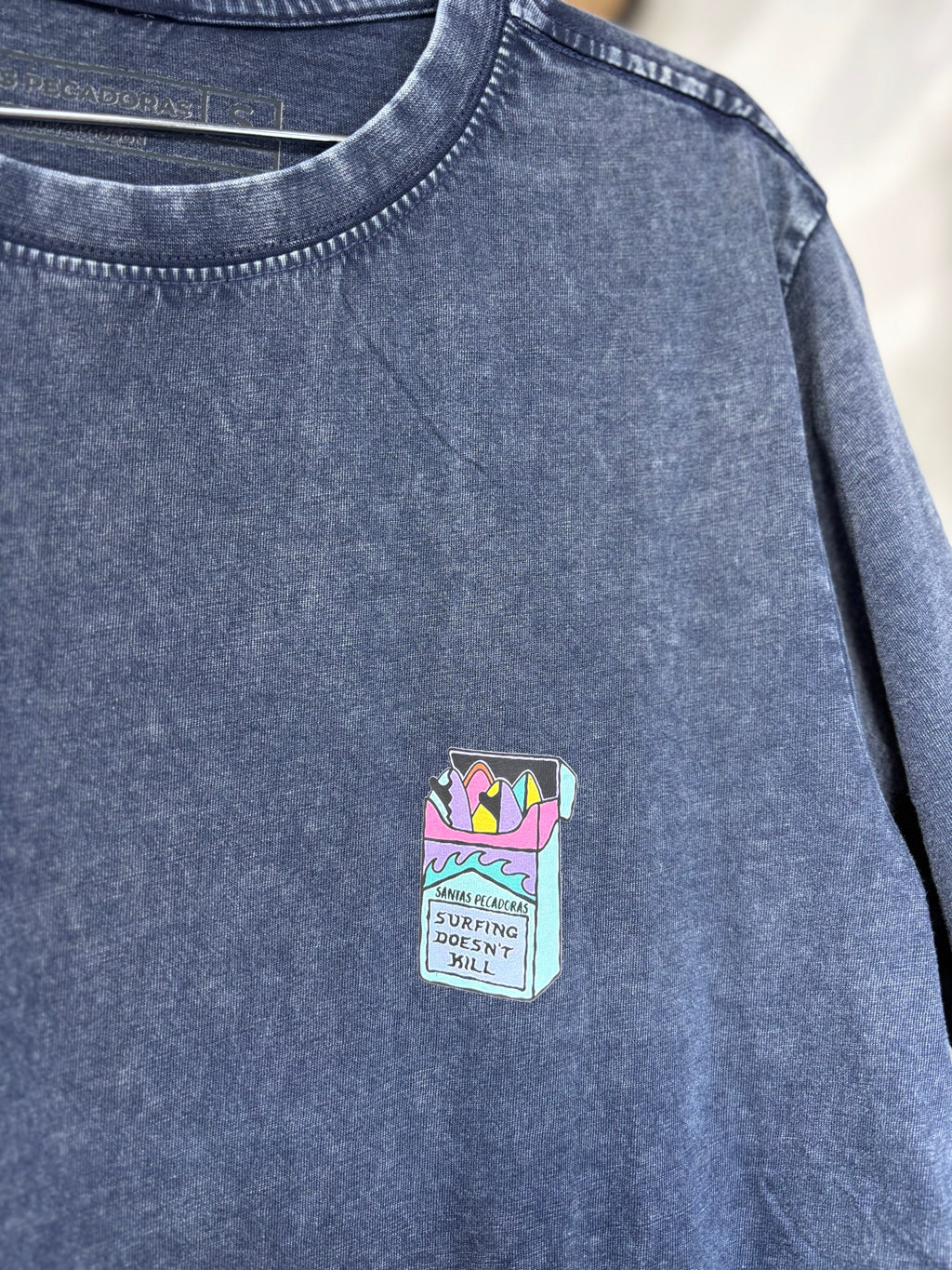 Polera Acid Santas Pecadoras Cajetilla Tablas