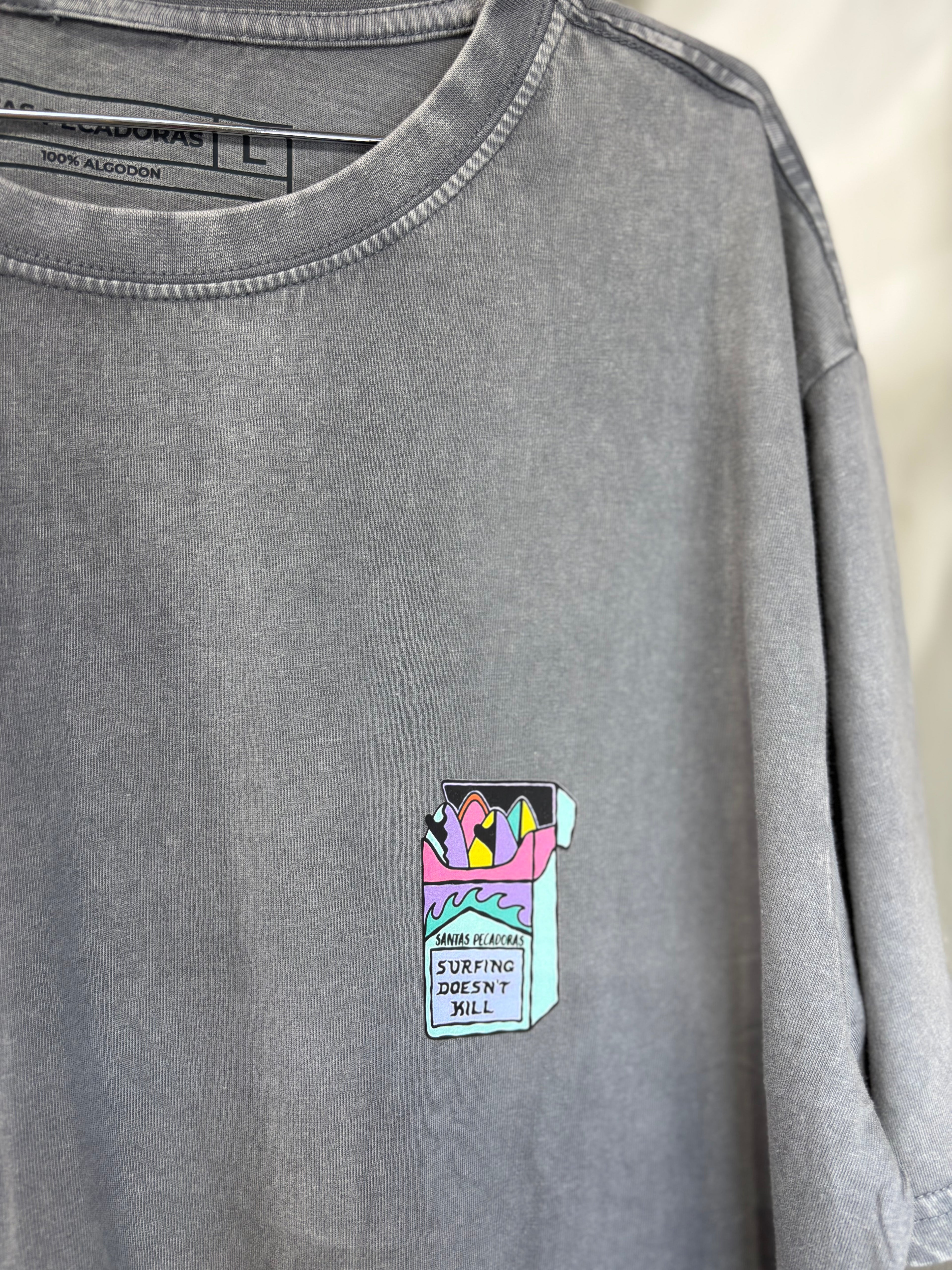 Polera Acid Santas Pecadoras Cajetilla Tablas
